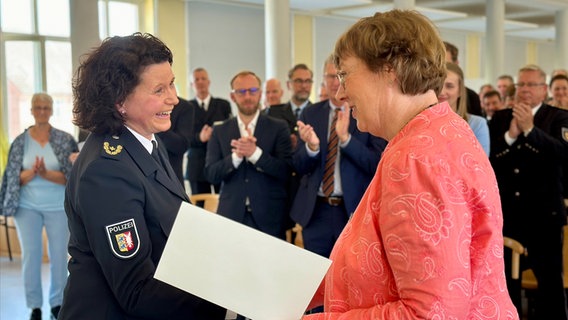 Maren Freyher übernimmt den Posten der Landespolizeidirektorin. © NDR Foto: Hauke Bülow