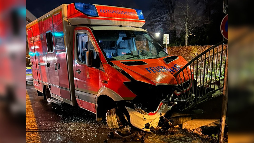 Mann stiehlt Rettungswagen in Hamburg, Verfolgungsjagd bis nach Kiel