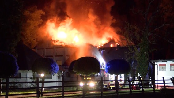 Nach Brand Auf Gronwohldhof Zuruck Zum Alltag Ndr De Nachrichten Schleswig Holstein