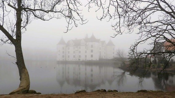Schloss Glücksburg im Nebel © Selma Teichmann Foto: Selma Teichmann