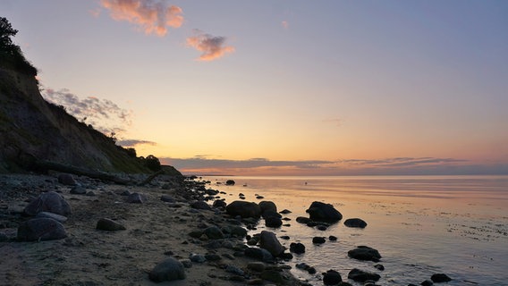 Steilküste an der Ostsee vor dem Sonnenuntergang. © Klaus Erlwein Foto: Klaus Erlwein