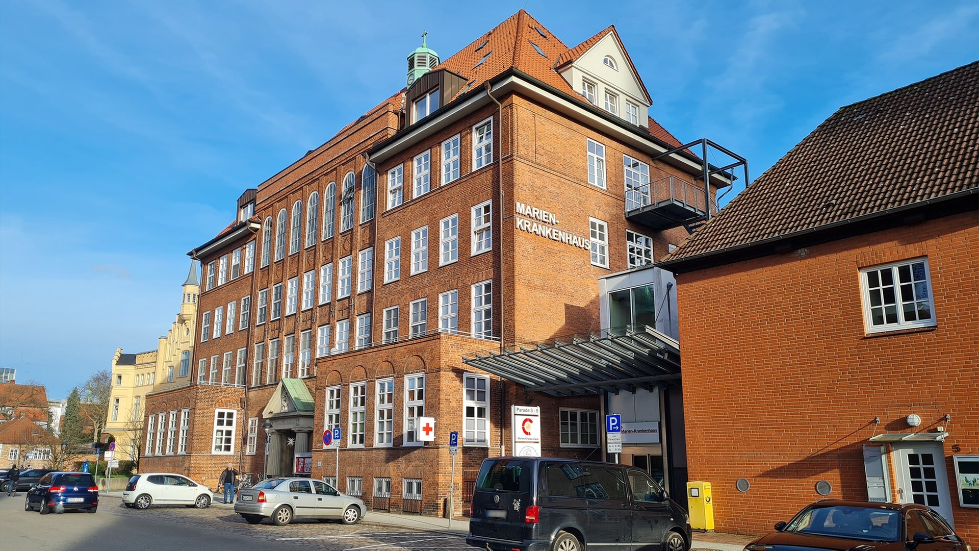 Wird im Marienkrankenhaus Lübeck noch operiert?