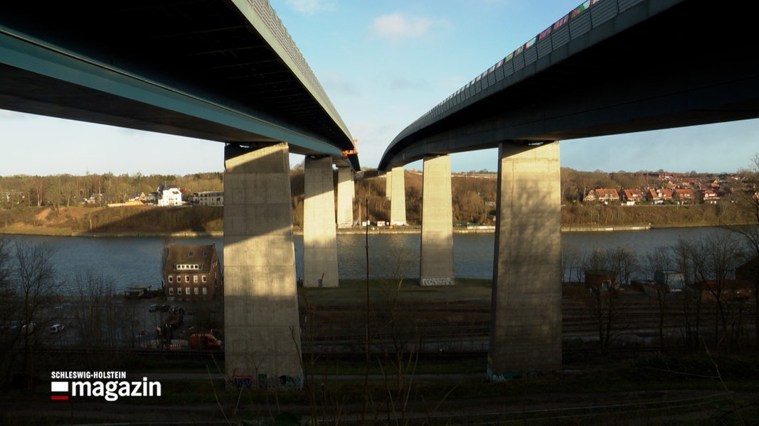 Freigabe Der Holtenauer Hochbrücke | NDR.de - Fernsehen - Sendungen A-Z ...