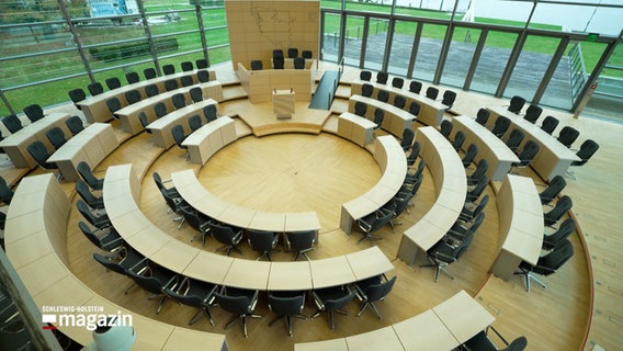 Ein Blick in den leeren landtag von Schleswig-Holstein © NDR Foto: NDR Screenshot