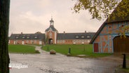 Das Torhaus im Freilichtmuseum Molfsee © NDR Foto: NDR Screenshot