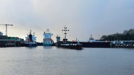 Beschädigte Schleuse am Nordostseekanal bei Brunsbüttel. © NDR Foto: Daniel Friedrichs