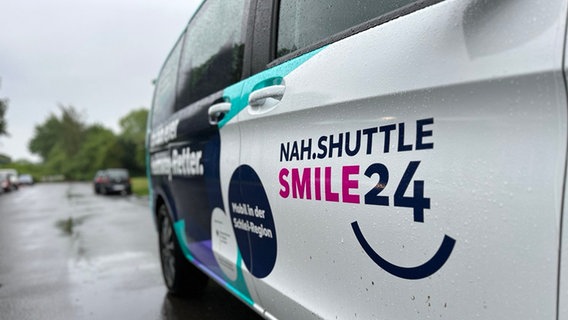 Ein Fahrzeug des On-Demand Angebots Smile24 © NDR Foto: Jörn Zahlmann