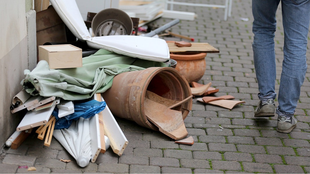 Recyclinghöfe geschlossen Wohin mit dem Müll? NDR.de