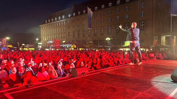 Die Band Stanfour spielt ein Konzert auf der Kieler Woche 2024. © NDR Foto: Friederike Hoppe