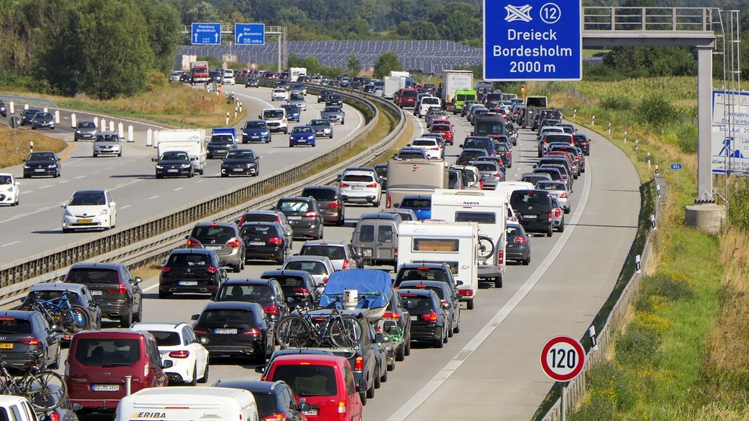 Letztes Ferienwochenende In SH: Lange Staus | NDR.de - Nachrichten ...