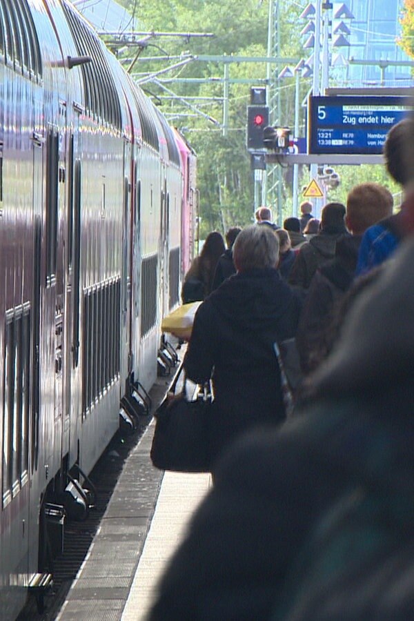 Bahnverkehr So langsam läuft es wieder NDR.de