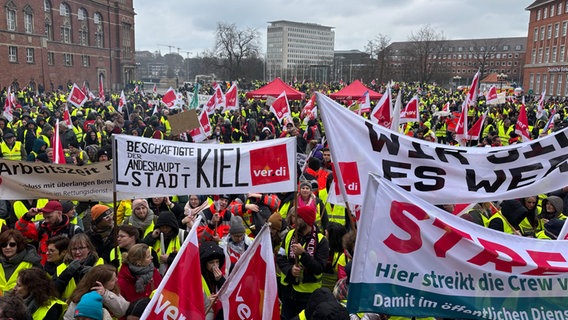 ver.di Demonstration in Kiel. © NDR Foto: Christian Nagel