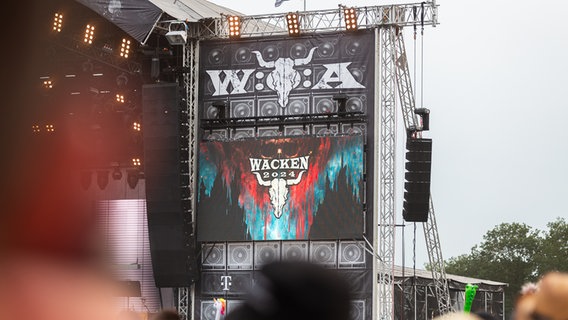 Eine Bühne auf dem Wacken Open Air 2024. © NDR Foto: Dominik Dührsen