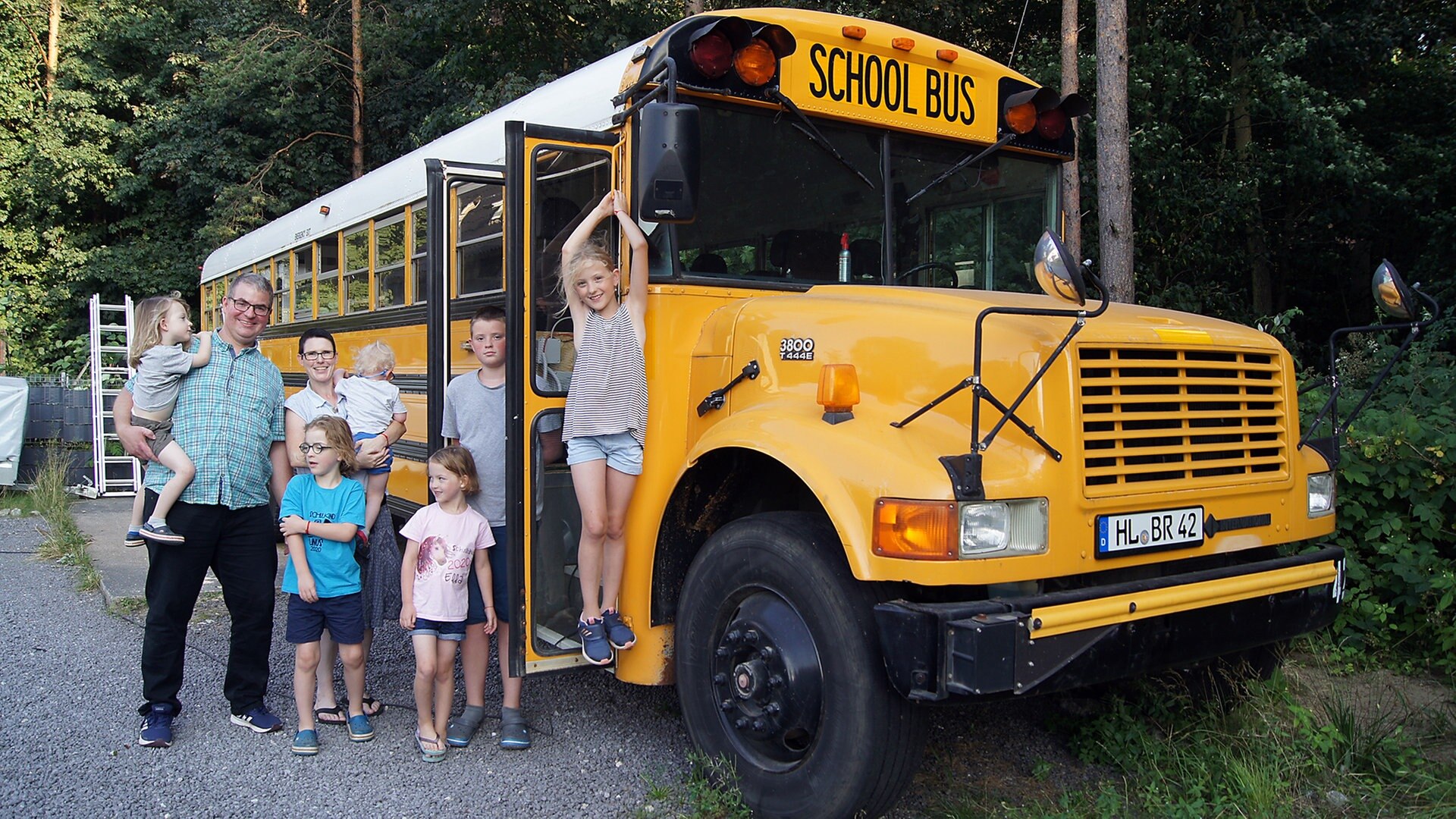 Umbauprojekt Ein Schulbus Wird Zum Wohnmobil Ndr De Nachrichten Schleswig Holstein