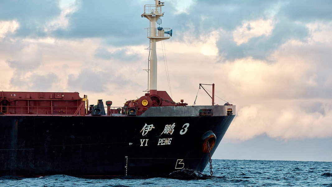 Kaputte Datenkabel in der Ostsee: Chinesischer Frachter im Fokus