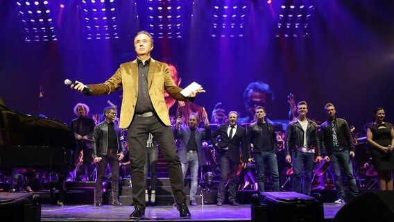 Moderator Uwe Bahn bei der Night Of The Proms © NDR Foto: Axel Herzig