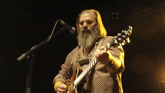 Der amerikanische Singer/Songwriter Steve Earle © IMAGO / Future Image 