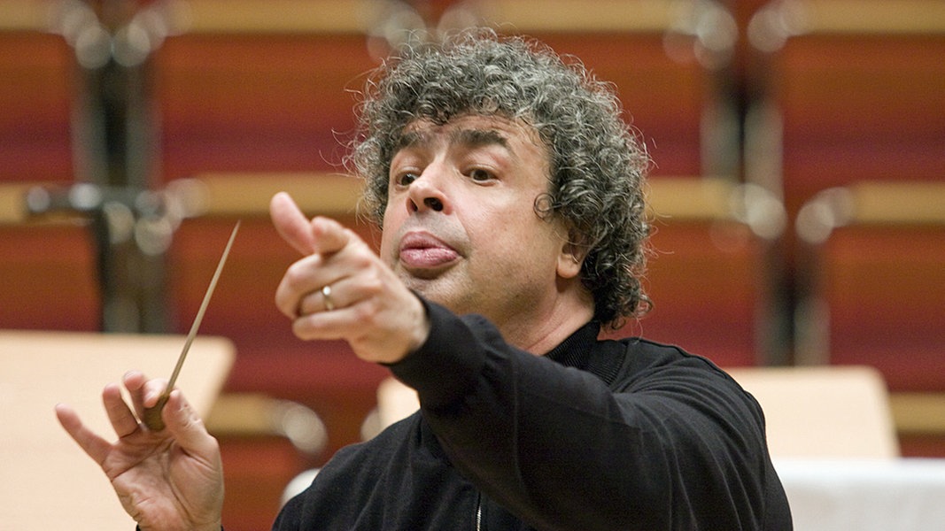 Semyon Bychkov dirigiert das NDR Sinfonieorchester | NDR.de - Fernsehen ...