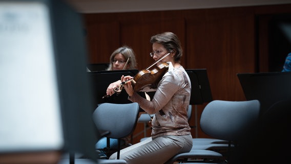 Das NDR Elbphilharmonie Orchester auf der Gastspielreise durch die Schweiz, Italien und Deutschland. © NDR Foto: Lena Mackel