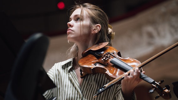 Das NDR Elbphilharmonie Orchester auf der Gastspielreise durch die Schweiz, Italien und Deutschland. © NDR Foto: Lena Mackel