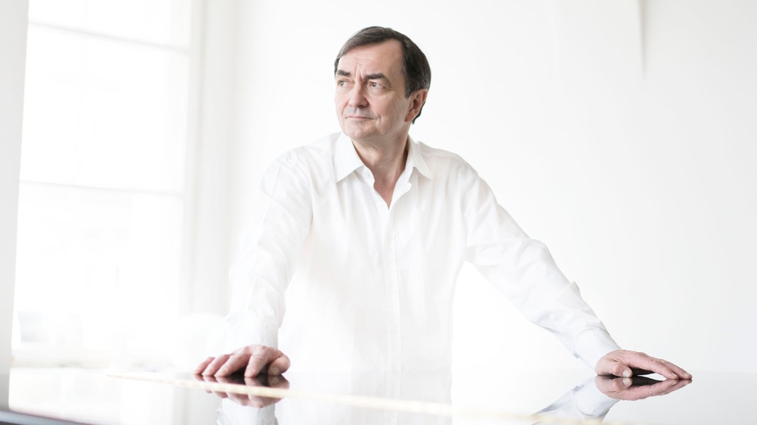 Pierre-Laurent Aimard and the new music |  NDR.de – Culture – Broadcasts