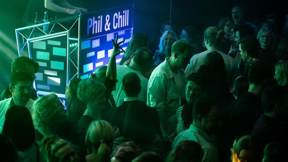 Eindrücke von "Phil & Chill" mit Loi im NDR Landesfunkhaus Hannover © NDR Foto: Helge Krückeberg