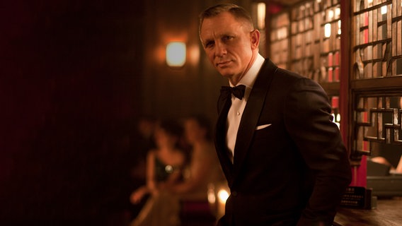 Daniel Craig als James Bond im Metro-Goldwyn-Mayer Pictures/Columbia Pictures/EON Productions Action-Abenteuer "Skyfall. © 2024 DANJAQ & MGM. SKYFALL, 007 AND RELATED JAMES BOND TRADEMARKS, TM DANJAQ Foto: Francois Duhamel