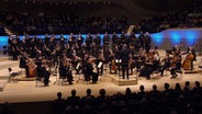 Das NDR Vokalensemble und die Kammerakademie Potsdam unter der Leitung von Klaas Stok live aus der Elbphilharmonie Hamburg am 22.02.2025. © Screenshot 