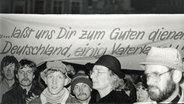 Schwarzweißbild von Demonstration 1989 © NDR 