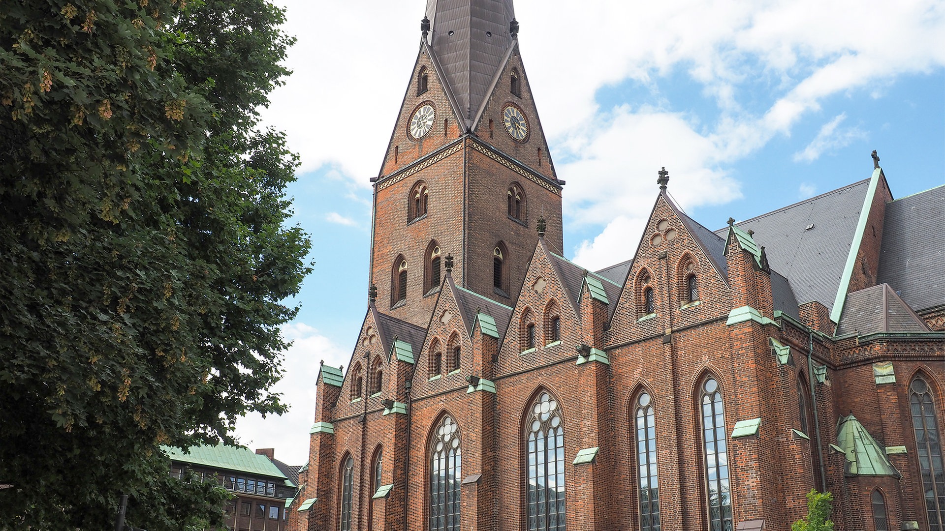 Nach Amoktat: Ökumenische Gedenkfeier in Hauptkirche St. Petri