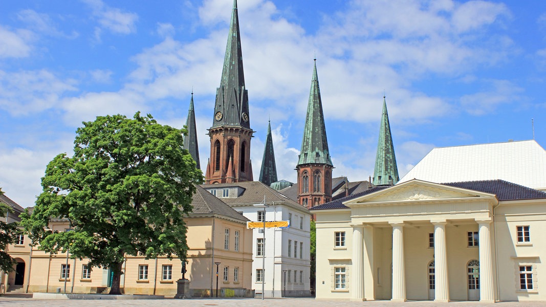 Oldenburg Universitätsstadt mit Schloss und viel Grün