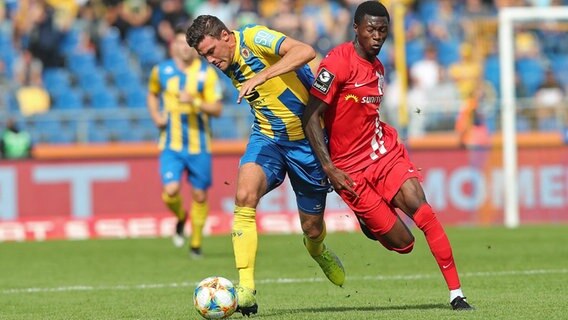 3 Liga Hansa Rostock Empfangt Eintracht Braunschweig Ndr De