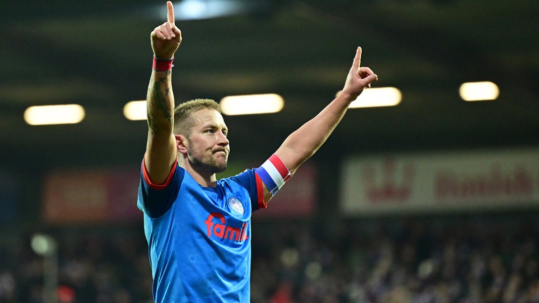 Holstein Kiel: Mit Jubilar Holtby „geschlossen in die Crunchtime“