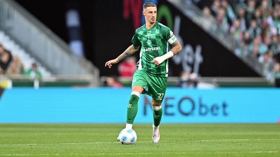 Bremens Marco Friedl am Ball © Imago Images Foto: nordphoto GmbH/Kokenge nph00001