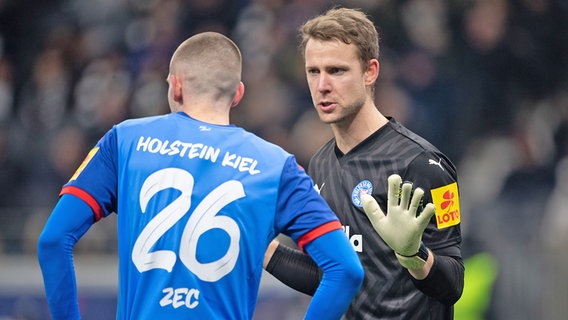 Keeper Thomas Dähne (r.) von Holstein Kiel © picture alliance / SvenSimon | Malte Ossowski/SVEN SIMON 