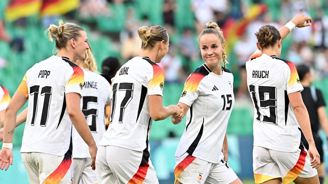 DFB-Frauen im Spiel gegen Sambia