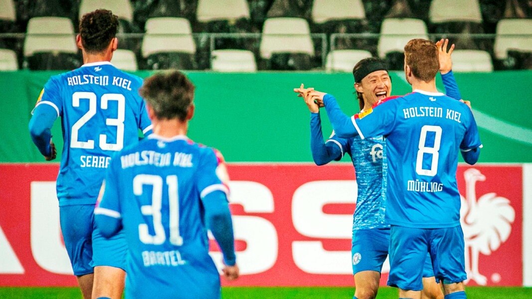 Halbfinale Holstein Kiel Siegt Bei Favoritenschreck Essen Ndr De Sport Fussball