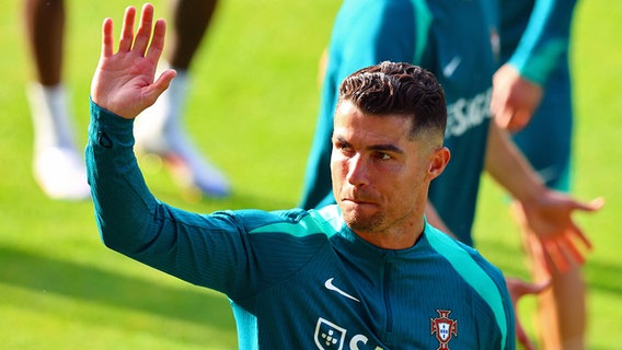Portugals Cristiano Ronaldo © IMAGO / HMB-Media 