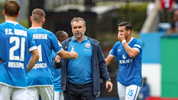 Trainer Bernd Hollerbach von Hansa Rostock © IMAGO/Jan Huebner Foto: Michael Tager