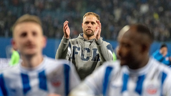 Hansa Rostocks Trainer Daniel Brinkmann © picture alliance / Fotostand | Fotostand / Voelker 