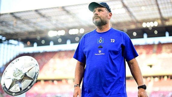 Trainer Steffen Baumgart vom Hamburger SV vor der Partie beim 1. FC Köln © Witters 