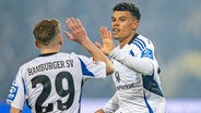 Jubel bei Emir Sahiti und Ransford Königsdörffer (v.l.) vom Hamburger SV © picture alliance/dpa | Andreas Gora 