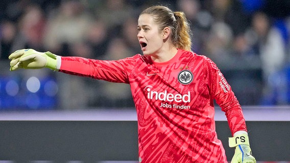 Keeperin Stina Johannes von Eintracht Frankfurt © IMAGO / foto2press 