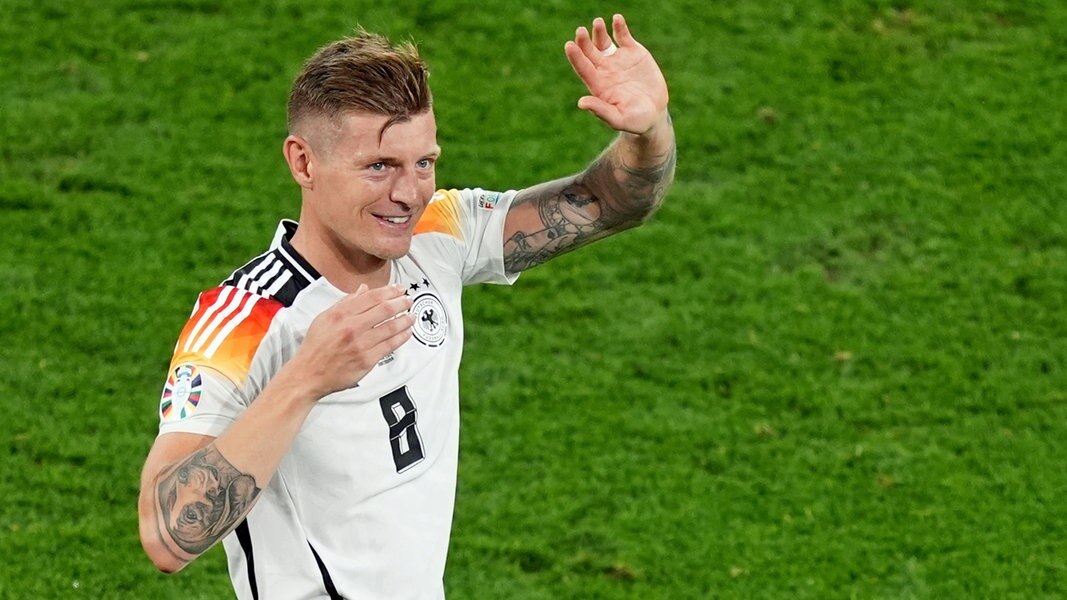 Toni Kroos zu Deutschlands Fußballer des Jahres gewählt