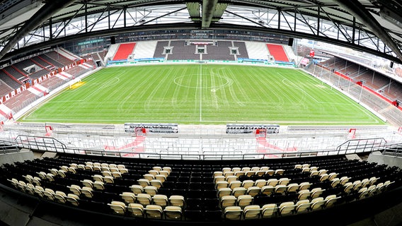 Das Millerntor-Stadion des FC St. Pauli © dpa Foto: Angelika Warmuth
