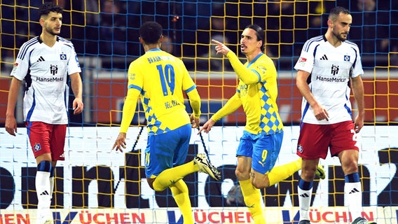 Spielszene Eintracht Braunschweig - Hamburger SV © picture alliance/dpa | Swen Pförtner 