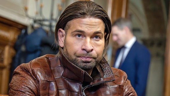 Tim Wiese, ehemaliger Torhüter von Werder Bremen, vor dem Landgericht der Hansestadt © picture alliance / dpa 