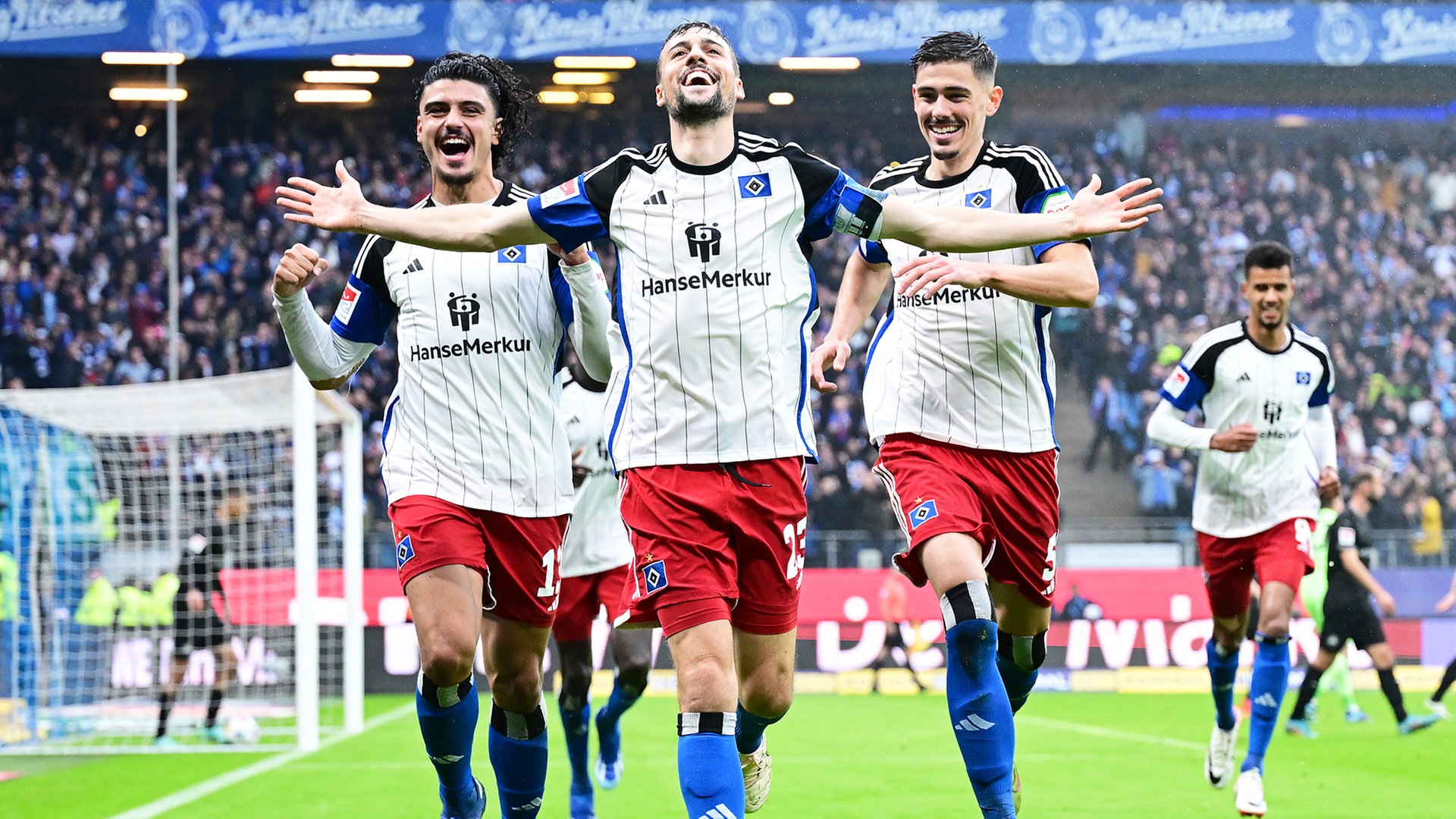 HSV besiegt Fürth und holt sich Platz zwei zurück