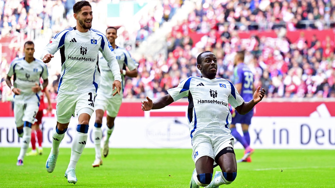 HSV gewinnt bei Fortuna Düsseldorf und rückt oben ran