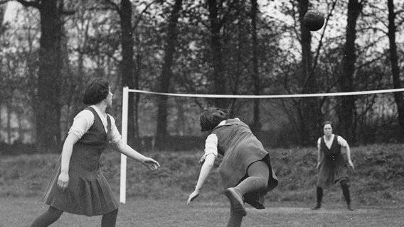 Nur Eine Kurze Blütezeit Auf Dem Großfeld | NDR.de - Sport - Handball